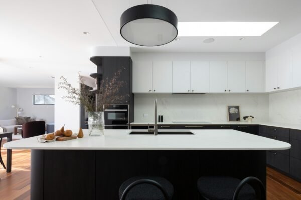 Dekton Marina tezgah, uygulama görseli 3