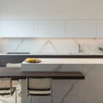 Laminam Calacatta Oro Venato Book Match porselen tezgah, uygulama görseli 1