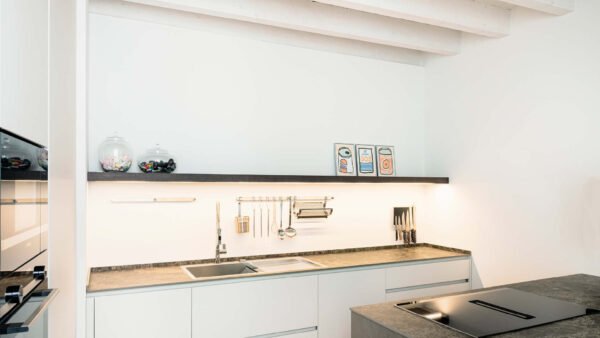 Laminam Emperador Extra porselen tezgah, uygulama görseli 4