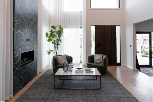 Laminam Verde Alpi Book Match porselen tezgah, uygulama görseli 2